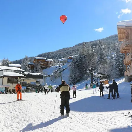 Rénové Au Centre De La Tania Avec Parking - Fr-1-568-47 Courchevel