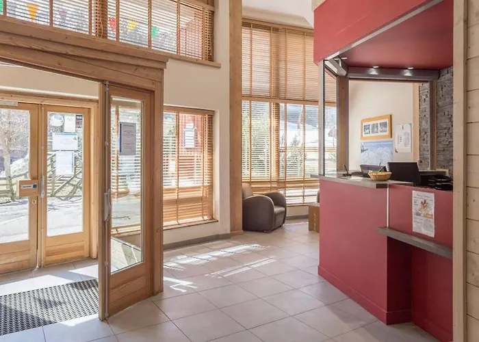 Renove Au Centre De La Tania Avec Parking - Fr-1-568-47